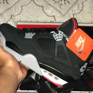 Jordan 4